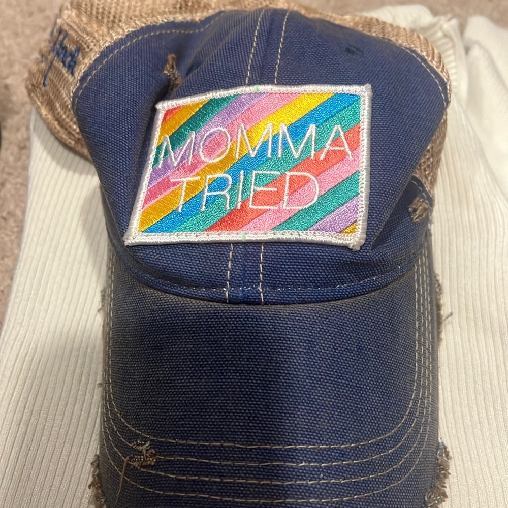 Judith March Momma Tried hat